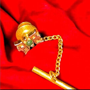 Vintage Mens Swank Jade Gold Tone Tie Tack Pin
